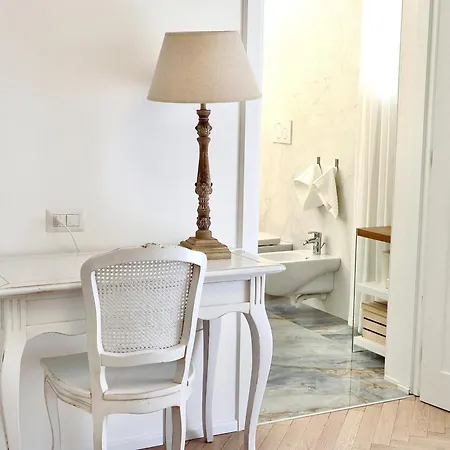 Adagio Salentino Couette-café 4*